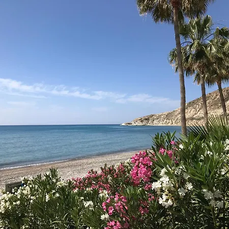 Pissouri Beach Apartments * Pissouri