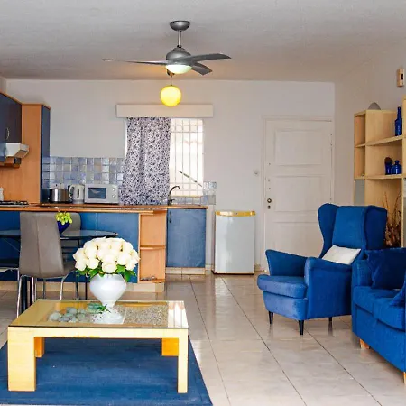 Pissouri Beach Apartments ピッソウリ