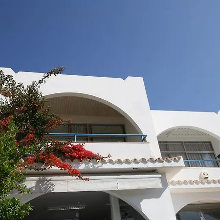 Pissouri Beach Apartments פיסורי