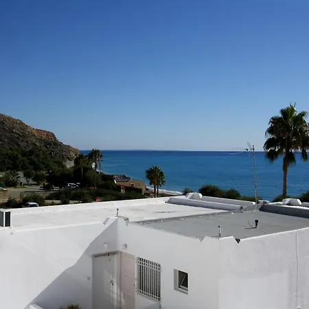 Pissouri Beach Apartments דירה פיסורי